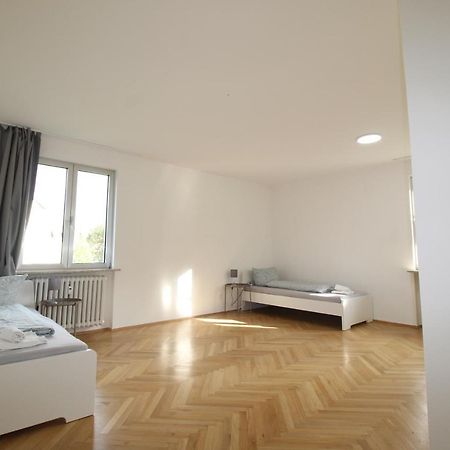 Apartmenthaus Kitzingen - Grosszuegige Wohnungen Fuer Je 6 Personen Mit Balkon Εξωτερικό φωτογραφία