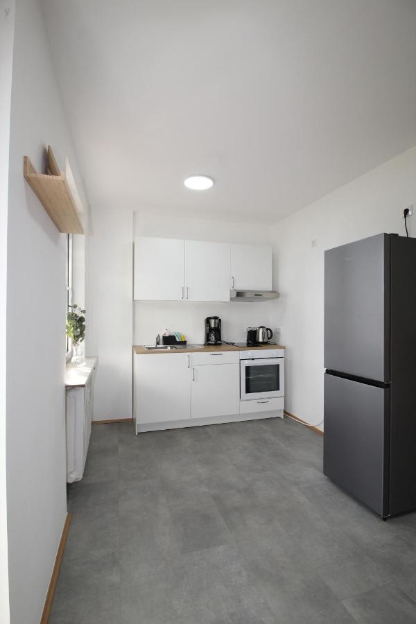 Apartmenthaus Kitzingen - Grosszuegige Wohnungen Fuer Je 6 Personen Mit Balkon Εξωτερικό φωτογραφία