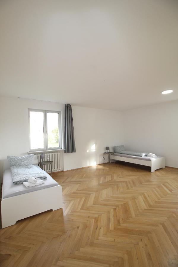 Apartmenthaus Kitzingen - Grosszuegige Wohnungen Fuer Je 6 Personen Mit Balkon Εξωτερικό φωτογραφία
