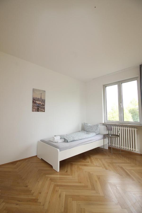 Apartmenthaus Kitzingen - Grosszuegige Wohnungen Fuer Je 6 Personen Mit Balkon Εξωτερικό φωτογραφία